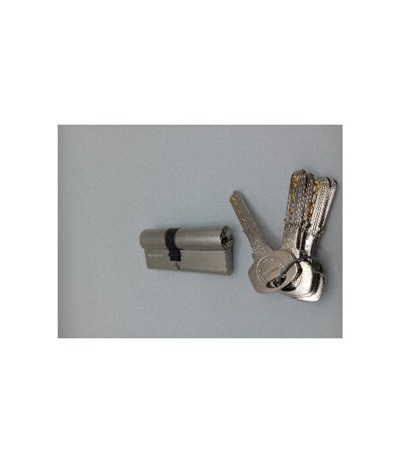 BOMBILLO YALE 30-40 SEGURIDAD NIQUEL LEVA CORTA