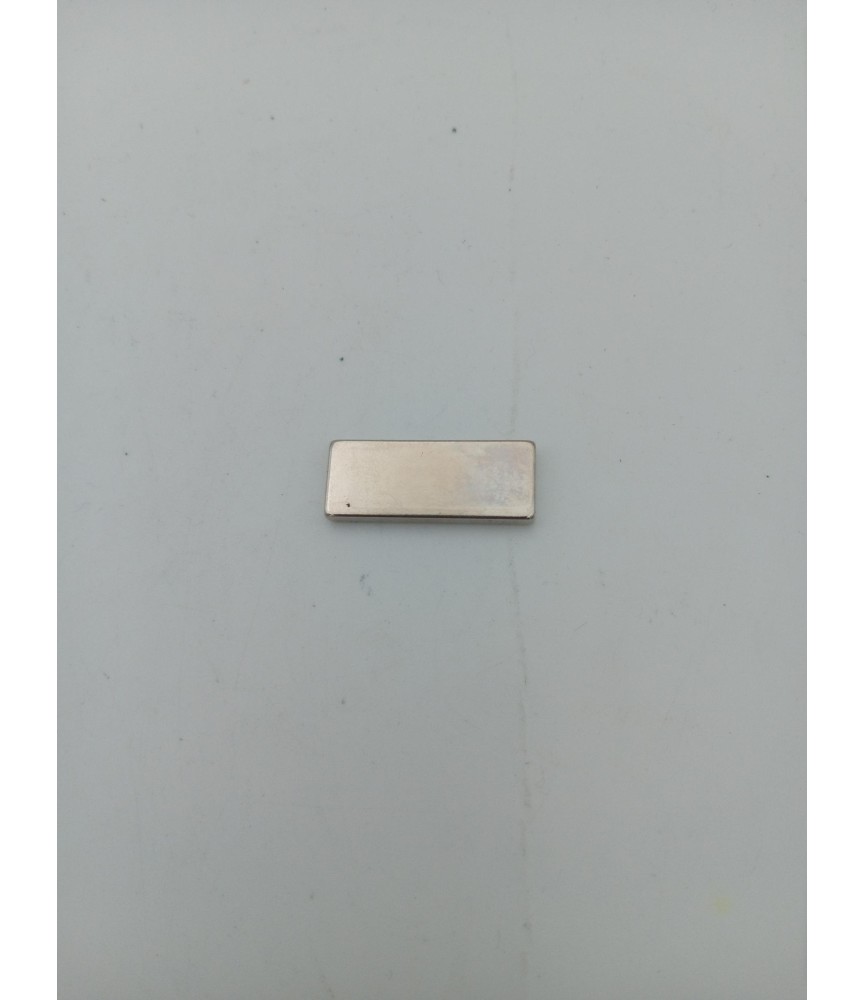 IMAN NEODIMIO RECTANGULAR 33-28X11X3  (UNIDAD) | Herrajes HE