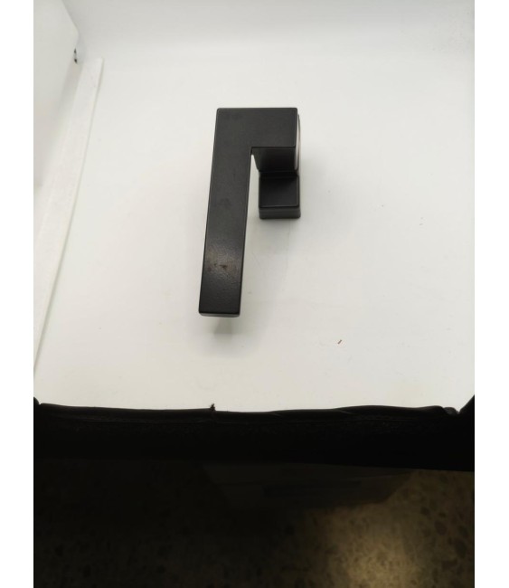 MANILLA RECTA ACTEAL MULTIPUNTO ACODADA NEGRO IZDA | Herrajes HE