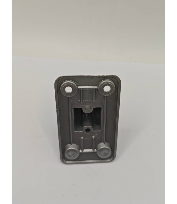 SOPORTE PIE BARANDILLA PLATA 30X30